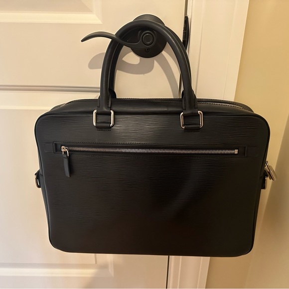 Louis Vuitton Other - Louis Vuitton Laptop/Briefcase Unisex